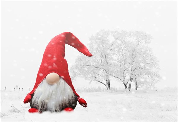 Tomte i snö_Foto från Pixabay.com